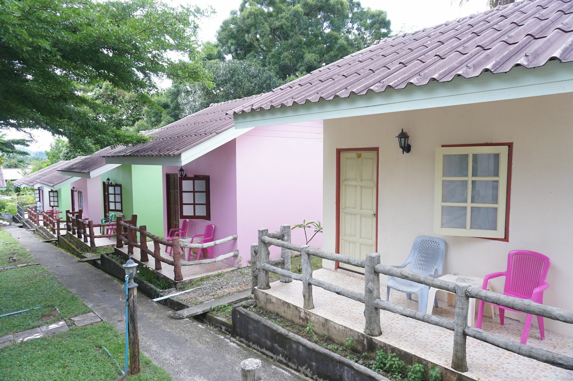 Hotel Dahla House Ranong Exterior foto